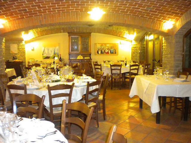 Azienda Agrituristica Alcastle Montabone Ngoại thất bức ảnh
