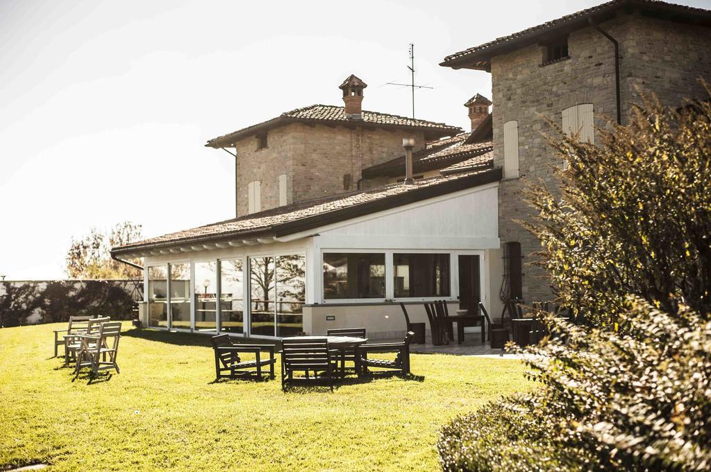 Azienda Agrituristica Alcastle Montabone Ngoại thất bức ảnh
