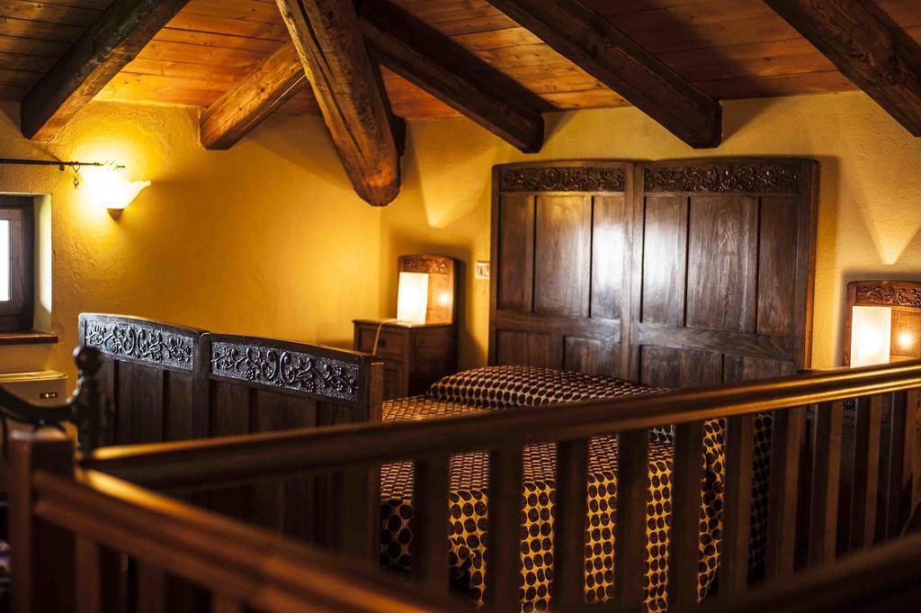 Azienda Agrituristica Alcastle Montabone Ngoại thất bức ảnh