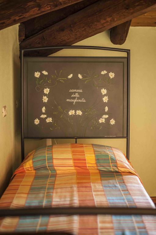 Azienda Agrituristica Alcastle Montabone Ngoại thất bức ảnh