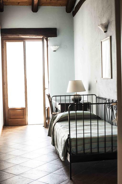 Azienda Agrituristica Alcastle Montabone Ngoại thất bức ảnh