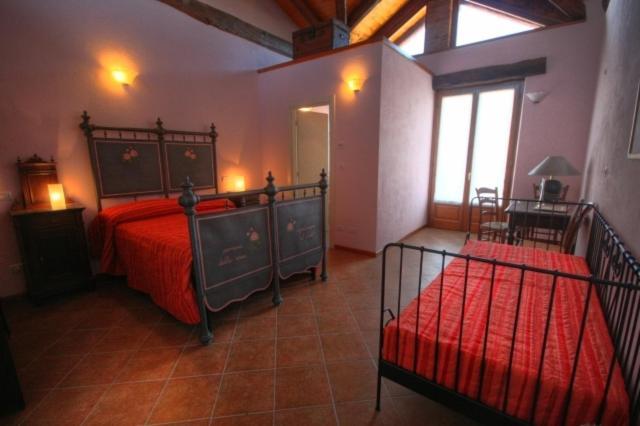 Azienda Agrituristica Alcastle Montabone Phòng bức ảnh